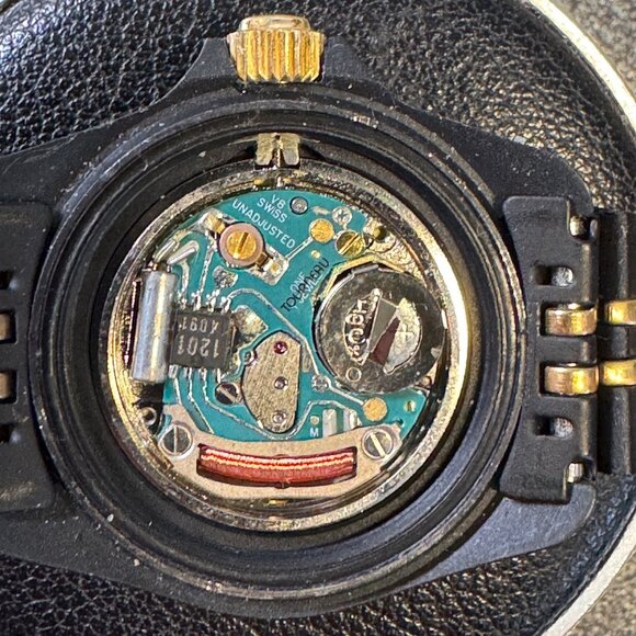 Vintage Tourneau Swiss Designed Dive Watch 20ATM 660 Watch Gold and Black - Picture 11 of 12